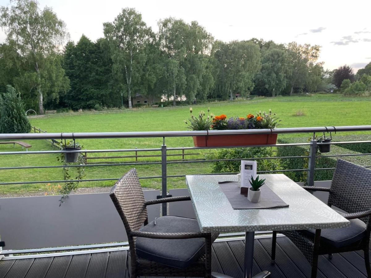 Hotel Und Restaurant Zum Bunten Hirsch มิโรว์ ภายนอก รูปภาพ